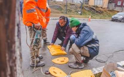 SE INSTALARON REDUCTORES FRENTE AL COLEGIO JOSE MARIA SOBRAL