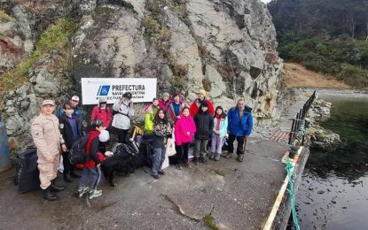 ALUMNOS DE LA ESCUELA MUNICIPAL DE MONTAÑA REALIZARON PERNOCTE EN ISLA REDONDA