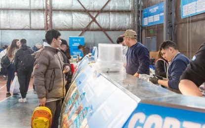 MÁS DE 3 MIL PERSONAS CONCURRIERON AL MERCADO CONCENTRADOR Y DE EMPRENDEDORES