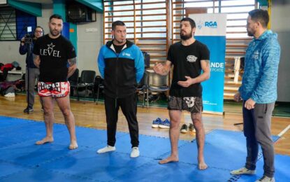 UN CENTENAR DE DEPORTISTAS SE HICIERON PRESENTES EN EL SEMINARIO BRINDADO POR EL CAMPEÓN ARGENTINO DE MUAY THAI, SEBASTIÁN CALVO