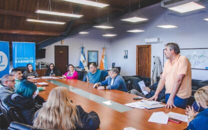 USHUAIA, SE ANALIZÓ EN ASAMBLEA EL PEDIDO DE AUMENTO DE LA TARIFA DEL TAXI
