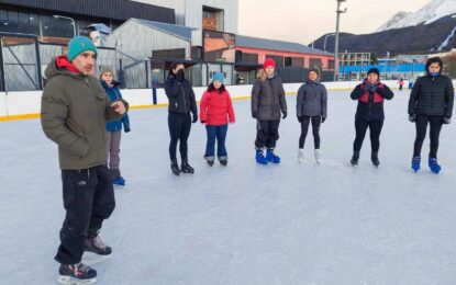 CON GRAN CONVOCATORIA SE DESARROLLÓ EL CURSO BÁSICO DE PATINAJE SOBRE HIELO