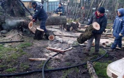 LA MUNICIPALIDAD DE USHUAIA ASISTIÓ A LAS FAMILIAS QUE FUERON AFECTADAS POR EL TEMPORAL DEL FIN DE SEMANA