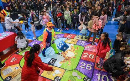 CIENTOS DE NIÑOS Y NIÑAS DISFRUTARON DE LA GRAN KERMESSE POR EL DÍA DE LAS INFANCIAS
