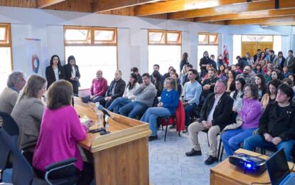 TIERRA DEL FUEGO SE INCORPORA A LA RED TELEFÓNICA DE SALUD MENTAL