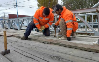 SE REPARÓ EL PUENTE SOBRE EL ARROYO BUENA ESPERANZA DE CALLE MARCOS ZAR
