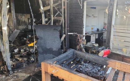 Incendio en Vivienda Cercana a Don Lucio: Dos Personas Afectadas por Humo