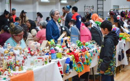 ECONOMÍA POPULAR LLEVÓ A CABO “EMPRENDER TDF EDICIÓN NAVIDAD” EN TOLHUIN