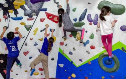 USHUAIA, ACTIVIDADES DE KAYAK Y PALESTRA EN LAS COLONIAS MUNICIPALES DE VERANO