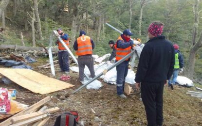 LA MUNICIPALIDAD DE USHUAIA DESARMÓ MÁS DE 10 CONSTRUCCIONES IRREGULARES EN EL ACCESO AL DOS BANDERAS